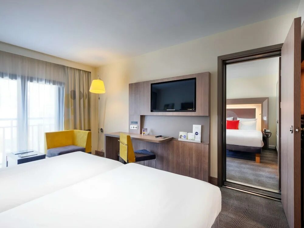 6 км от ваш запрос. Novotel istanbul. Novotel istanbul. Novotel istanbul. Novotel стамбул зейтинбурну 4 звезды отели - 6.