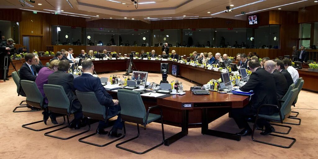 Eu council. Совет министров ЕС. Министры ЕС. Совет ЕС принятие решений. Совет министров ЕС администрация.