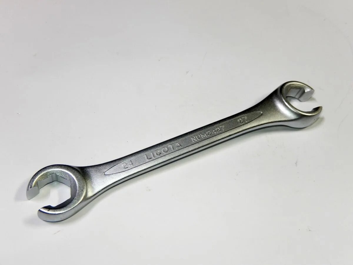 Er32 wrench dxf. Ключ вентильный для задвижек. Ключ трещоточный 22мм. Ключ комбинированный трещоточный с реверсом. Ключ штурвальный ф20 l-500 нт.