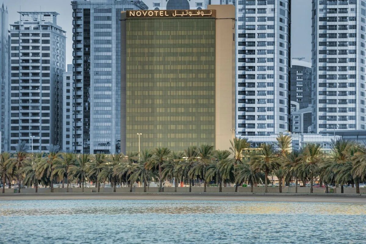 Новотель Шарджа. Novotel Sharjah Expo Centre 4*. Center Hotel Sharjah Шарджа. Новотель Шарджа Экспоцентр.