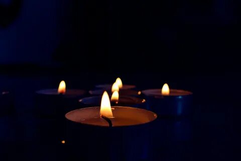 Качающая свеча