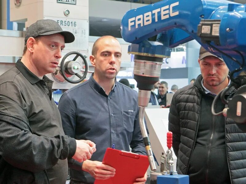 600 компаний