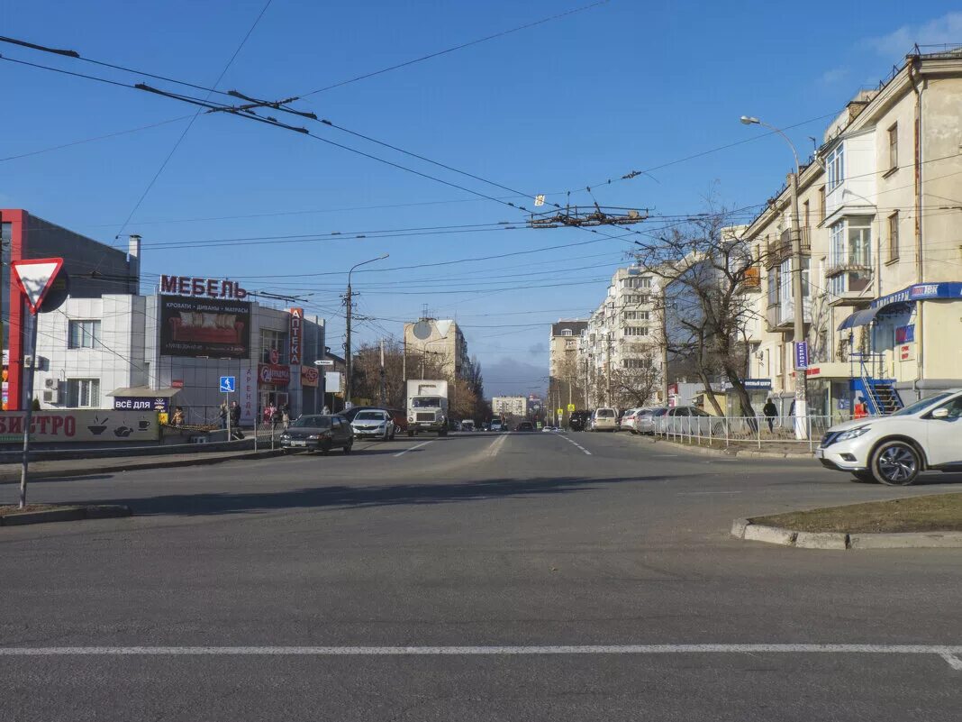 салон карина симферополь. симферополь лермонтова 17 магазин радуга. г симферополь ул лермонтова. улица лермонтова 3 симферополь. лермонтова 1 симферополь.