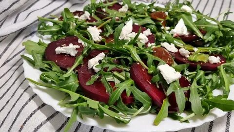 Свекла с рукколой и брынзой