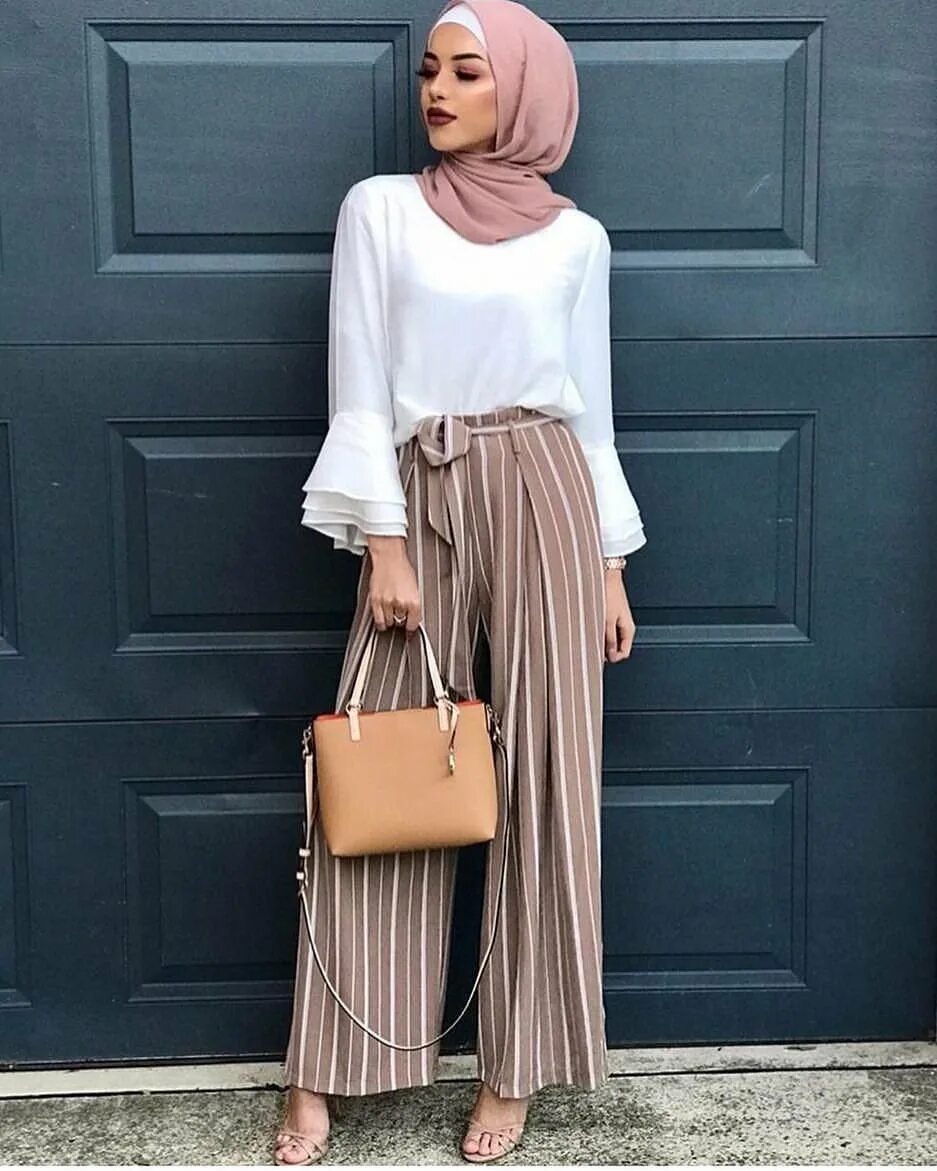 Хиджаб Фешион. Hijab Moda 2020 одежда. Стиль мусульманки хиджаб Фешион.