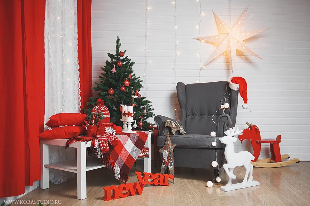 Декарициии кновому году. Новогодние фотозоны. Фототозона на новый год. Оформление зоны на новый год. Новогодняя фотозона.