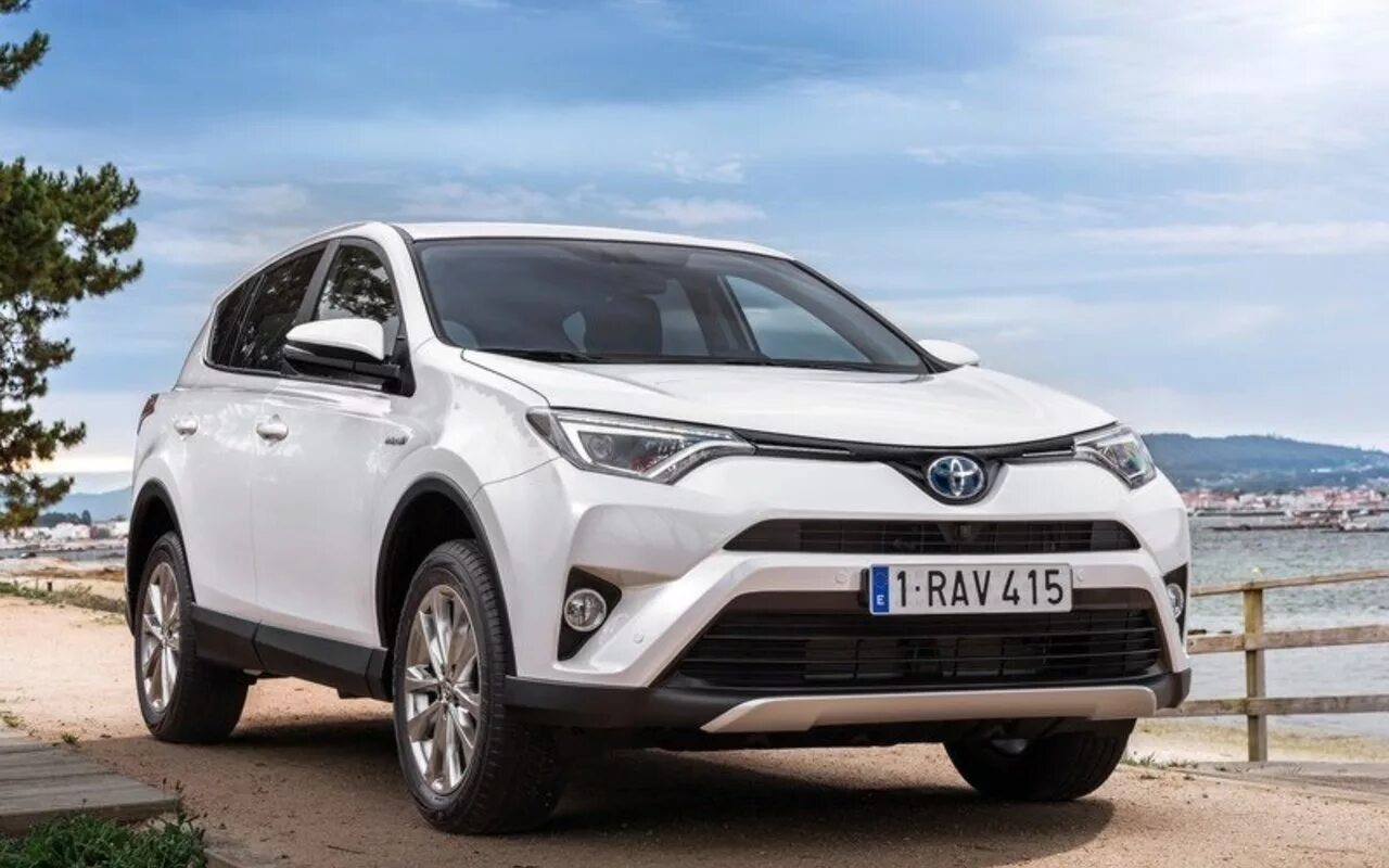 Toyota rav4 2016. Toyota rav4 Hybrid. Toyota rav4 2015. Тойота рав 4 2015. Рав четыре