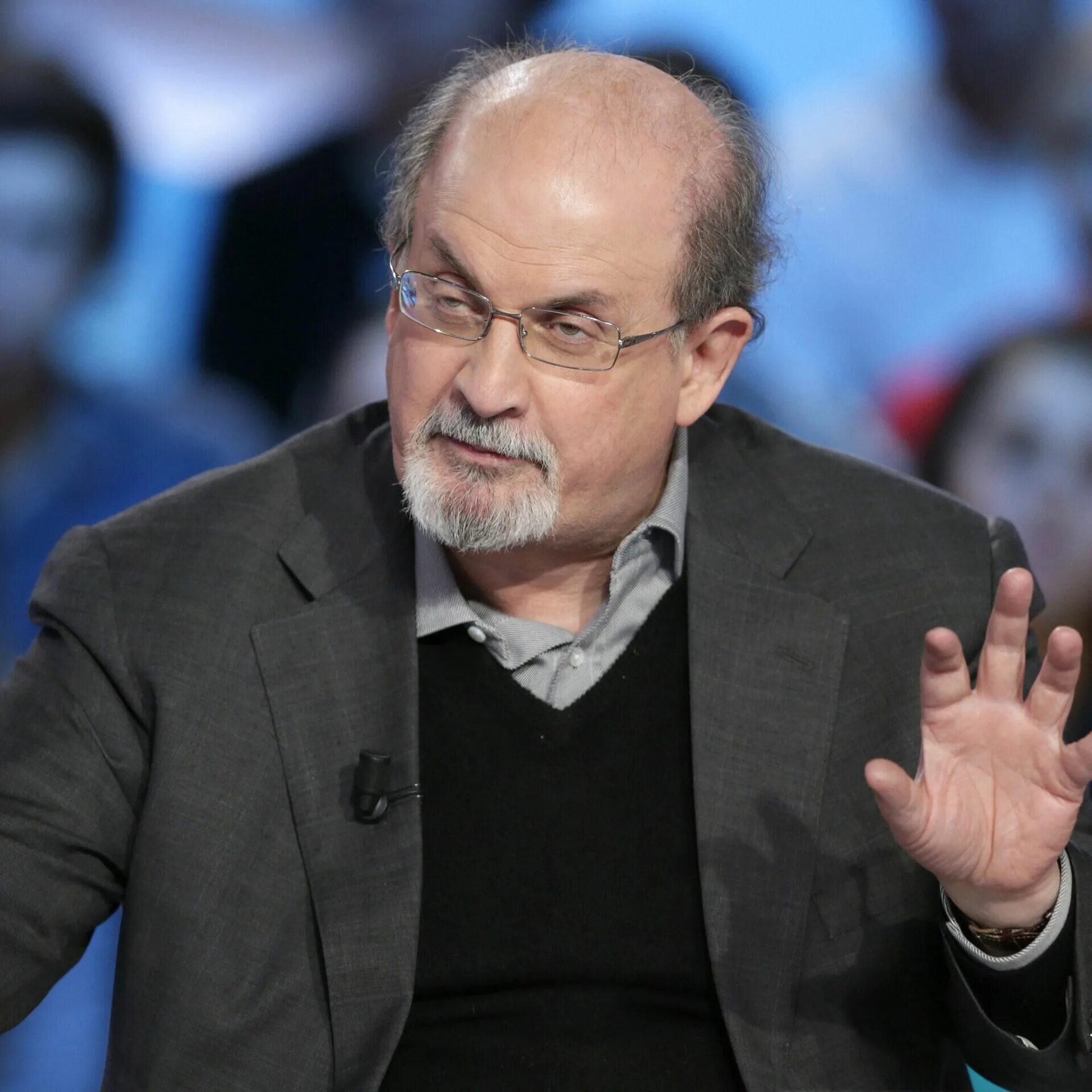 Салман рушди нападение. Salman Rushdie. Салман Рушди британский писатель. Салман Рушди фото. Салман Рушди в молодости.