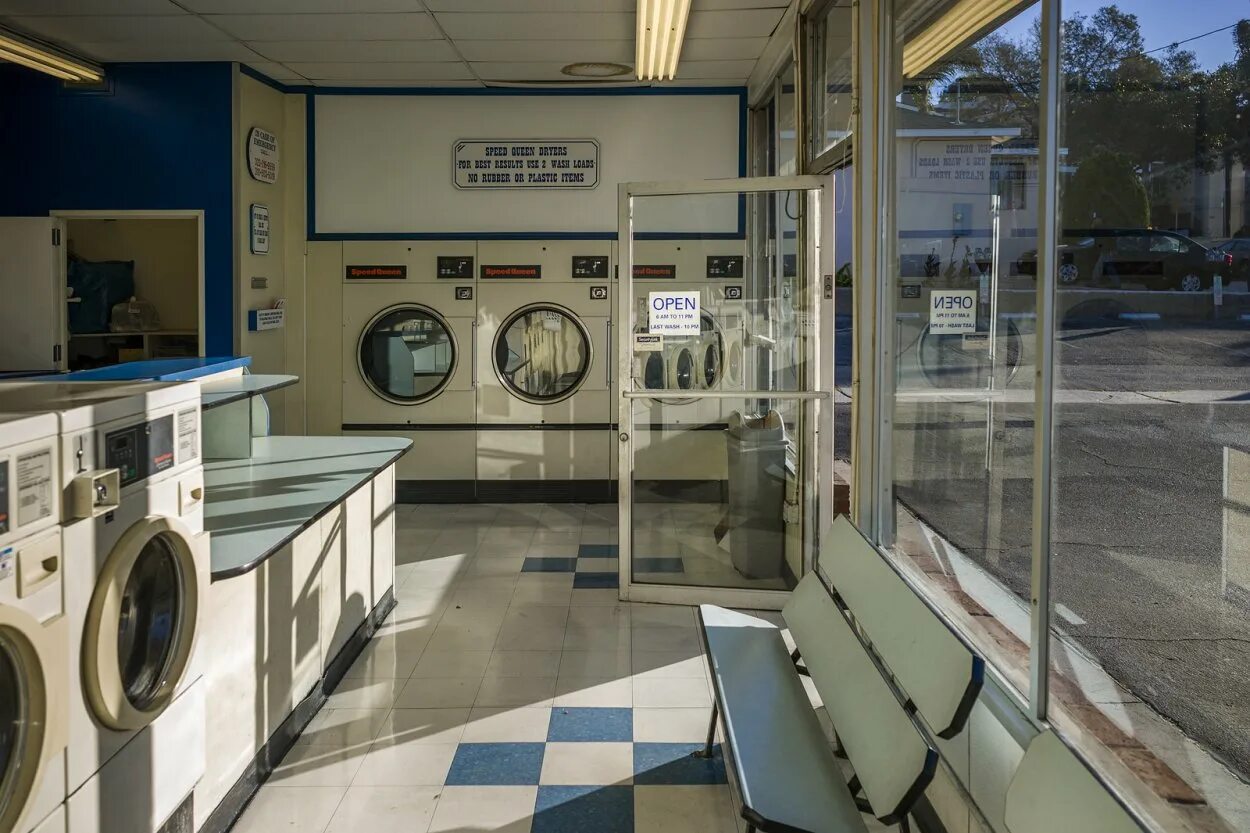 Прачечная в детском саду. Прачечная на предприятии. Прачка в гостинице. Оборудование для прачечной. Прачечная в гостинице.