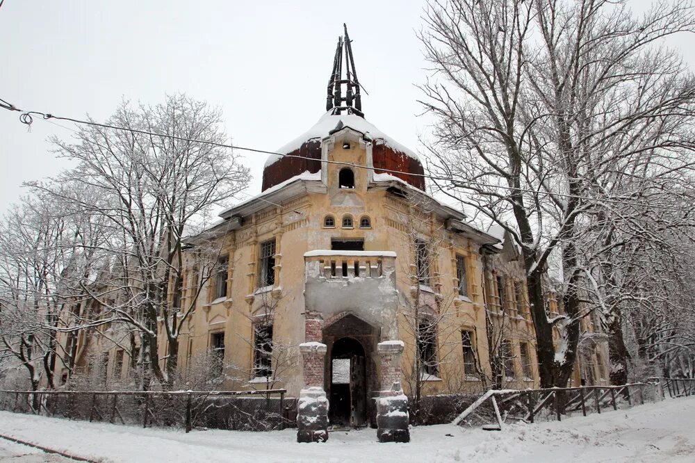 Дом лазарева спб. Усадьба Адмирала Лазарева в Кронштадте. Дом сестер милосердия в Кронштадте. Община сестер милосердия Кронштадт. Дом Лазарева в Кронштадте.