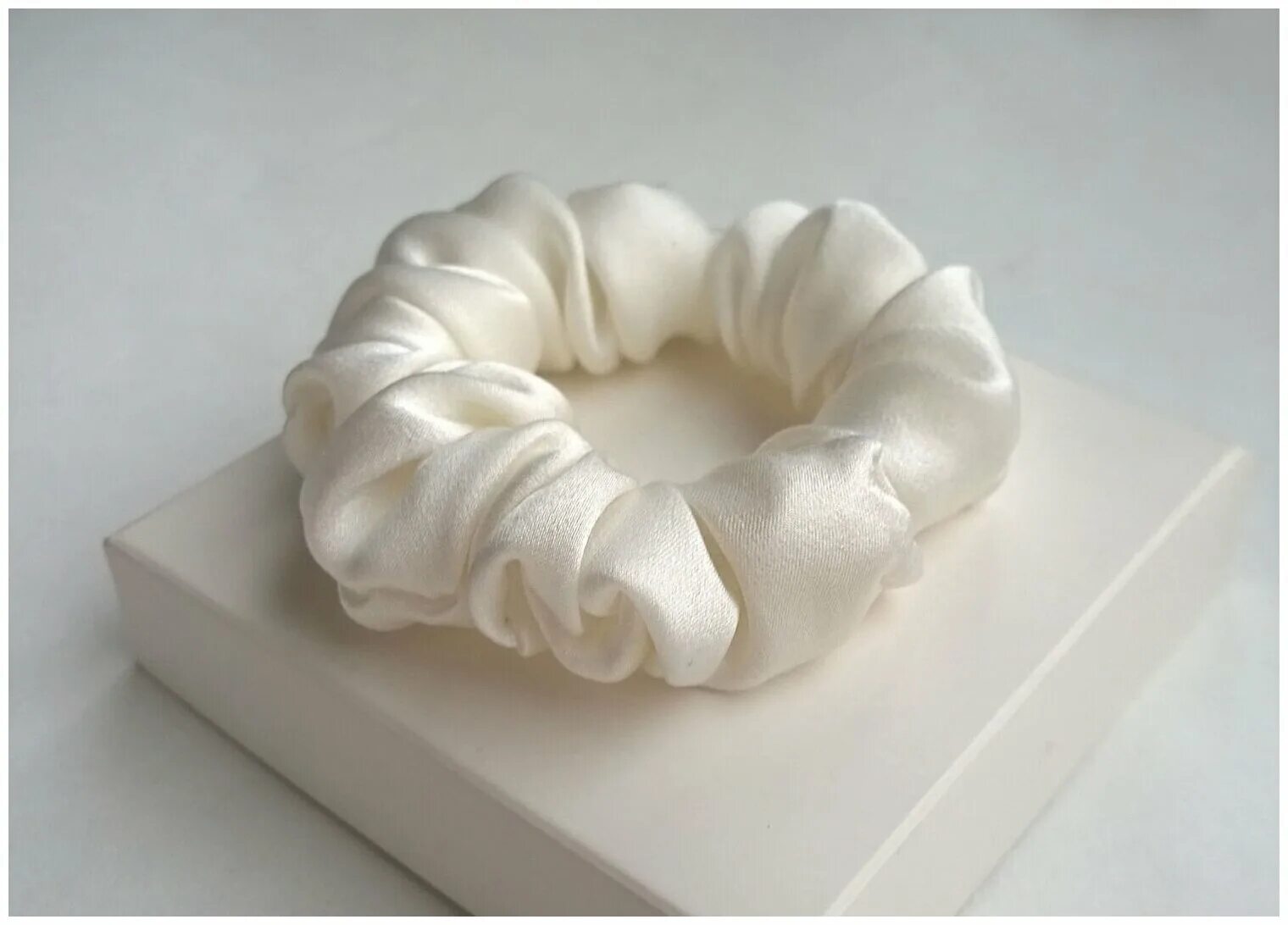 Ткань шелк. Миа аморе пижама шелк. Шелка размер. Шелка размер. Шелковая ткань.