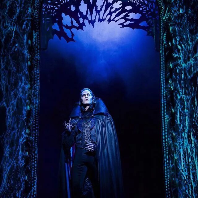 Опера дракула. Опера дракула. Призрак оперы ожогин. Бал вампиров мюзикл дракула. Опера дракула.