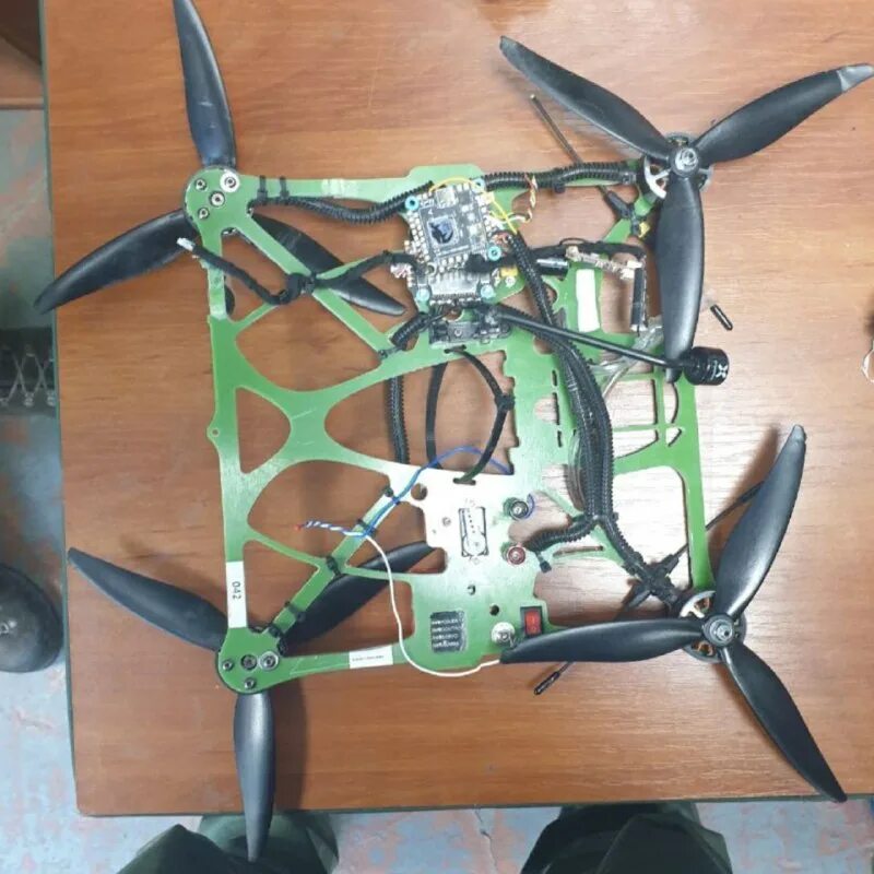 Fpv дрон рэб. Фпв дрон джай. Гоночный fpv дрон. Fpv дрон рэб. Fpv дрон рэб.