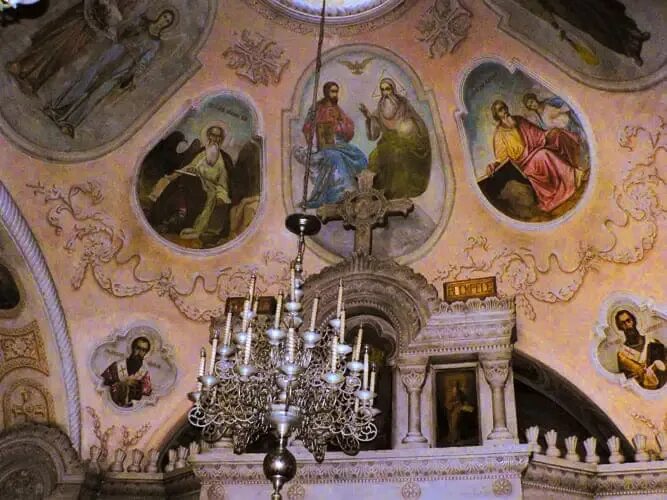 Храм белый раст. Церковь белый раст иконостас. церковь в селе белый раст. белый раст церковь михаила архангела иконостас. белый раст церковь михаила архангела внутри.