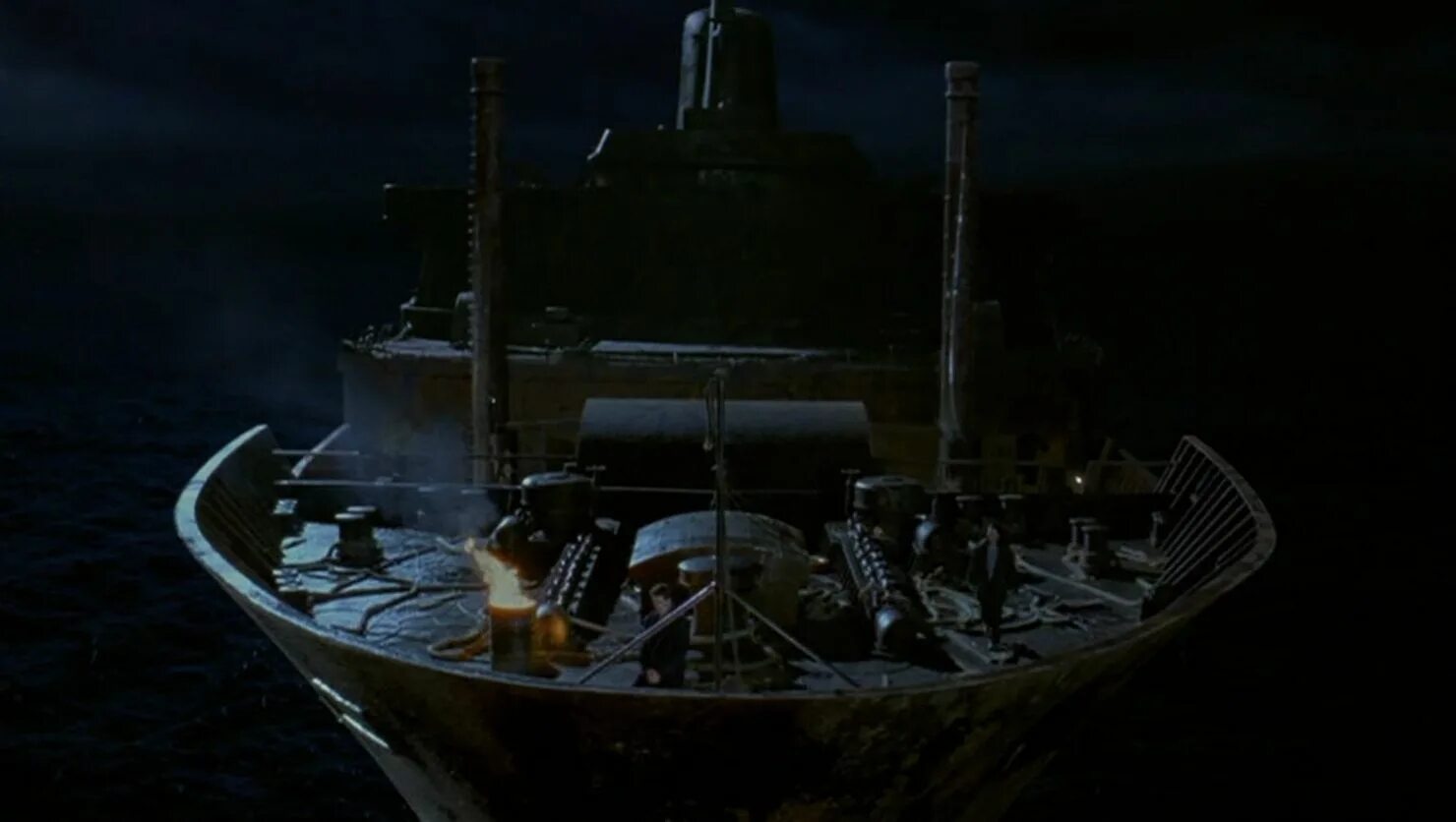 Есть корабль они живут в корабле. Корабль-призрак / Ghost ship (2002). Корабль призрак 2002 Кэти.