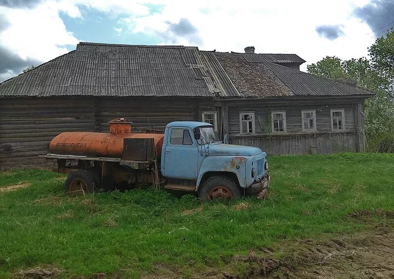 Совега Солигаличский район Костромская область. Заброшенные Совхозы и колхозы. Заброшенные колхозы и Совхозы в России. Деревенский колхоз. Погода большие бутырки курская