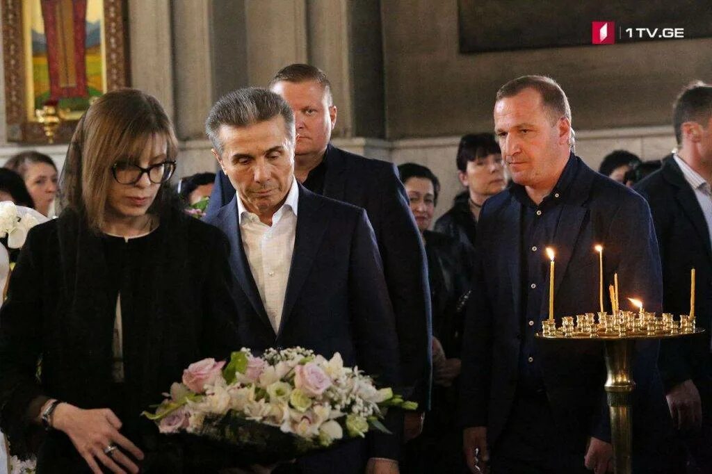 აშშ-ის ახალი ელჩი ივანიშვილს ბიზნესცენტრში ესტუმრა - Netgazeti * ბიძინა ივანიშვი