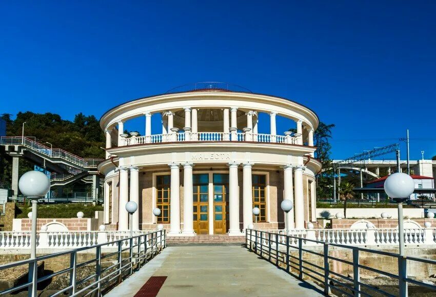 морской вокзал на мацесте. морской вокзал мацеста. ротонда в морпорту сочи. ротонда на мацесте ресторан. ротонда сочи ресторан.