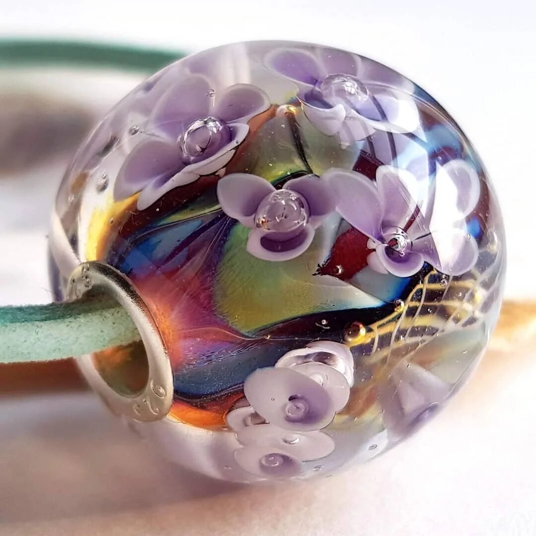 Технология лэмпворк. Бусины ежевика. Бусины стеклянные. Лэмпворк что это такое. Юпитер лэмпворк.