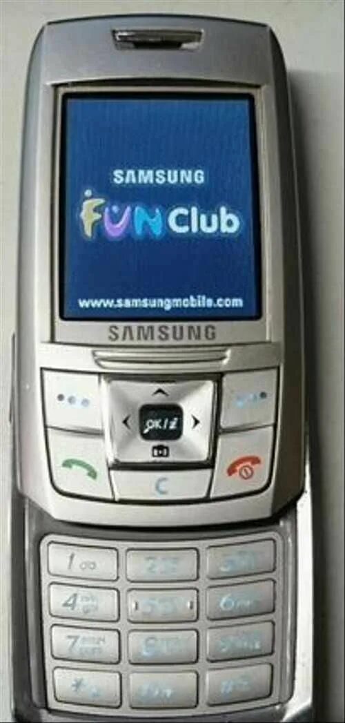 Samsung funs. Samsung SGH-e250i. Samsung SGH 250. Самсунг е250 слайдер. Samsung e250 2007-2013.