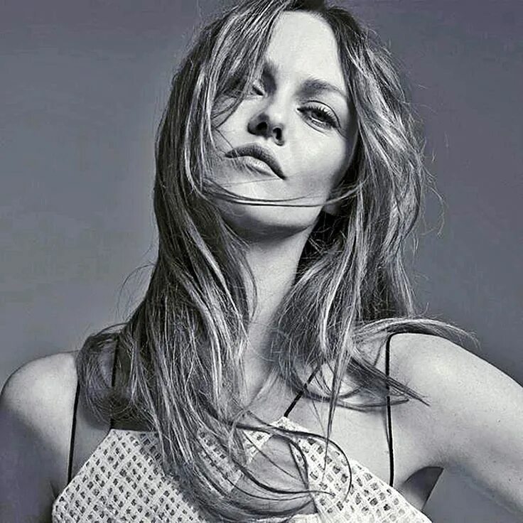 Vanessa paradis группа. Vanessa paradis группа. Vanessa paradis 2022. Vanessa paradis 2024. Перевод песен ванессы паради.