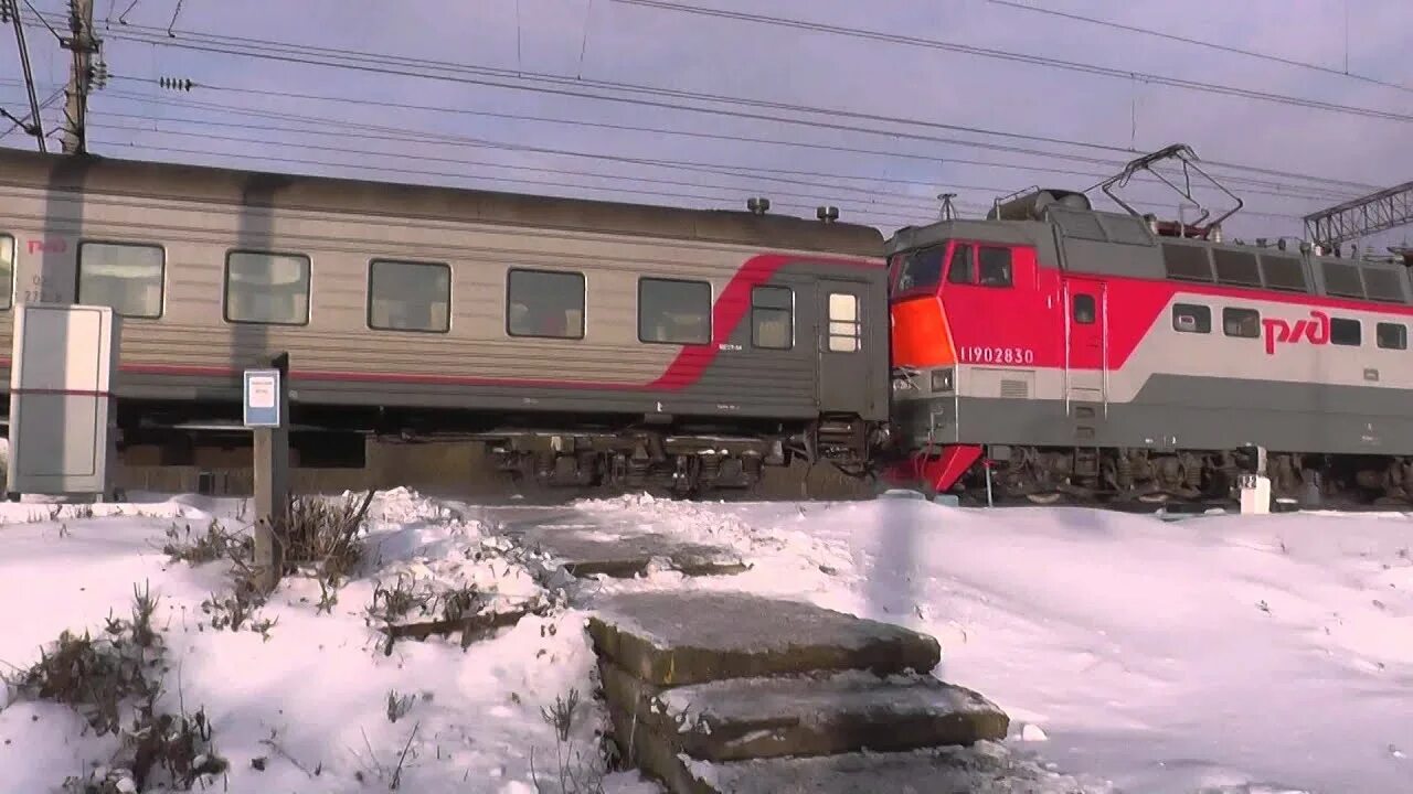 Электровоз чс4т с пассажирским поездом. Вокзал Красноуфимск Ижевск электричка. Чс2-468. Поезд Ижевск-новый Уренгой.