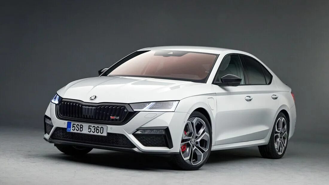 Skoda octavia rs 2020 2023. Skoda Octavia RS 2020. Škoda Octavia RS 2022. Шкода RS 2021.