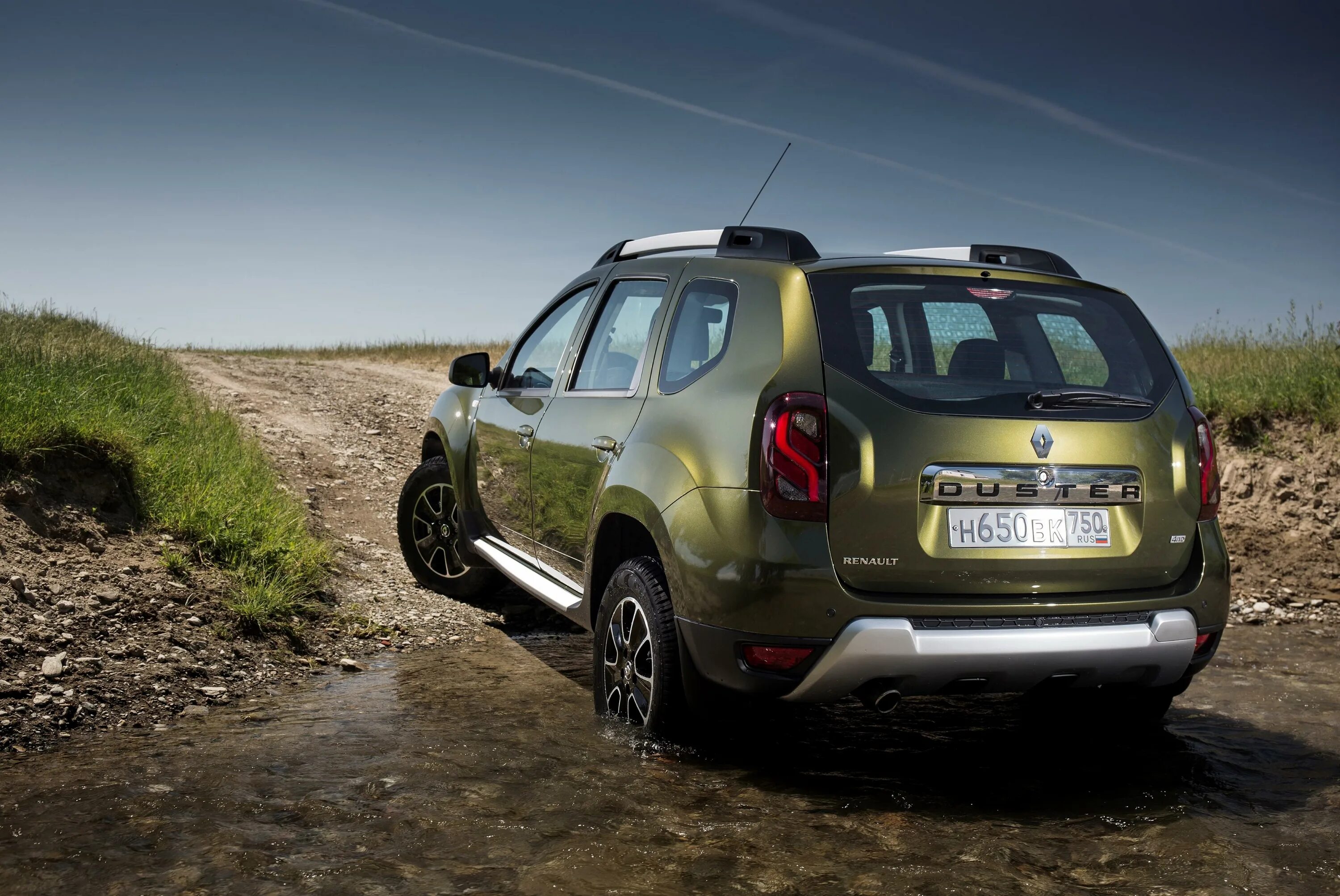 Official Wallpaper of 2014 Dacia Duster Renault duster, New renault, Dacia