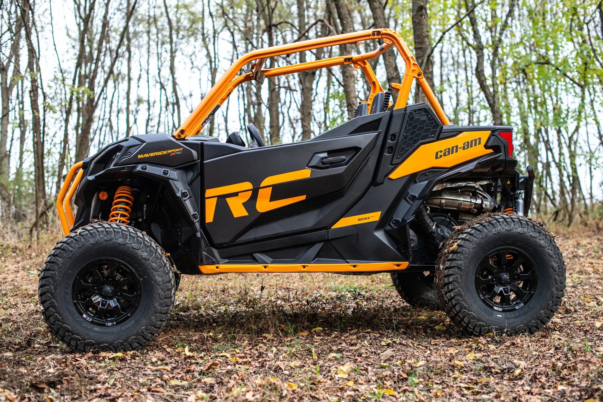 Can am bridges. Багги brp maverick 1000. maverick sport x rc 1000r. brp maverick sport. can am maverick sport.