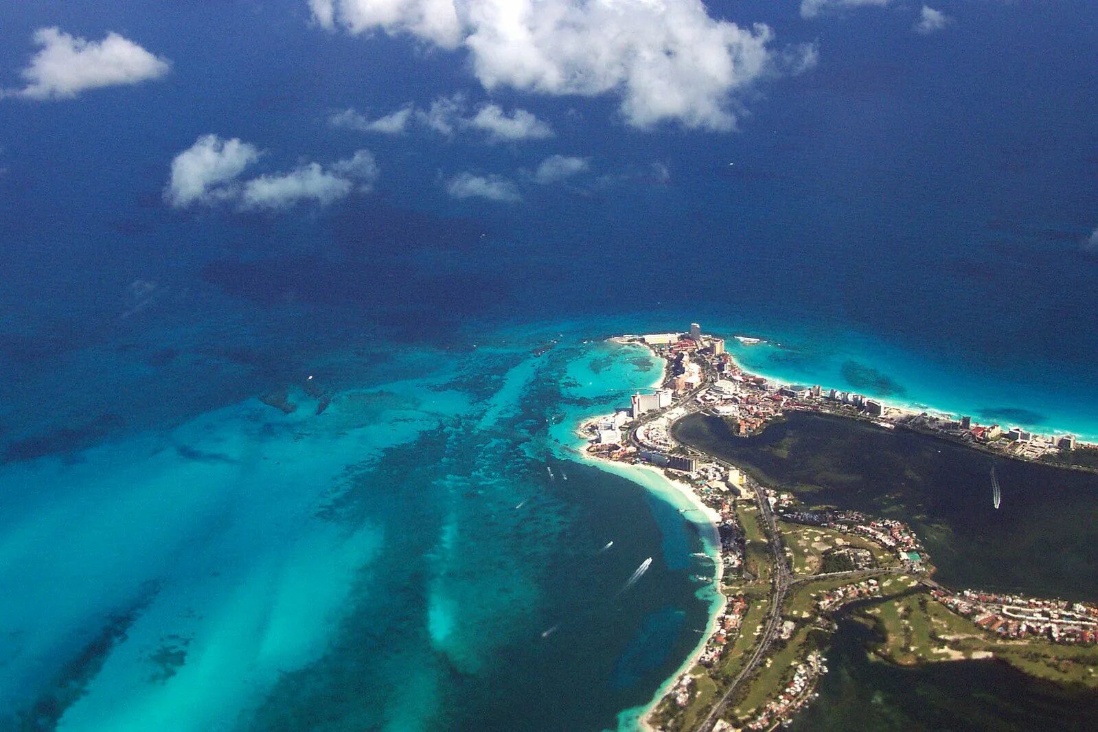Остров контой мексика. Mexico island. Остров канкун мексика. Mexico island. Остров женщин мексика.