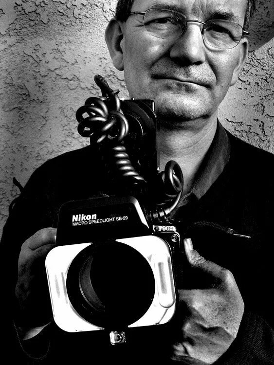 Mark 1 work as a photographer. Mark 1 work as a photographer