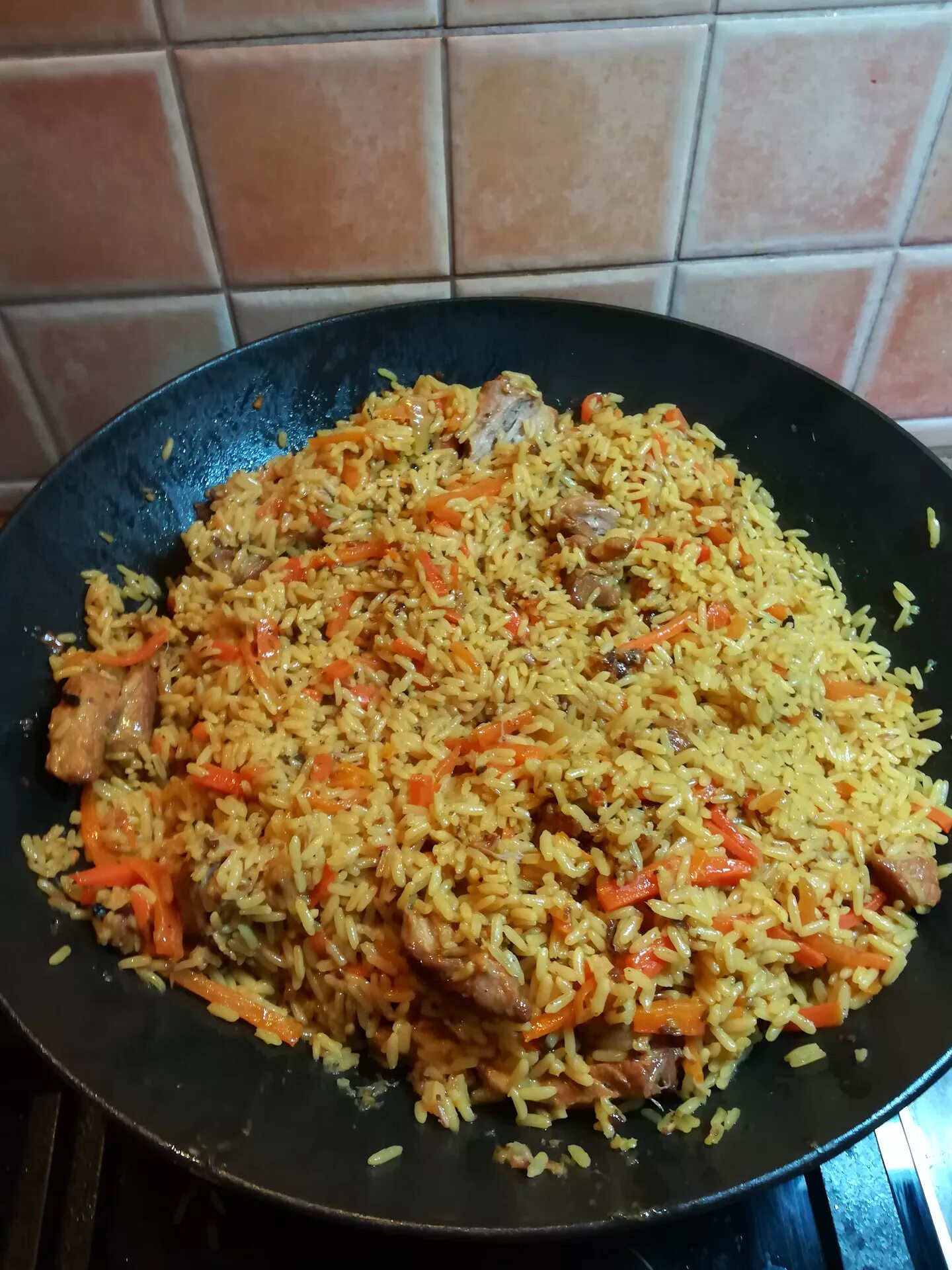Как вкусно быстро приготовить плов на сковороде