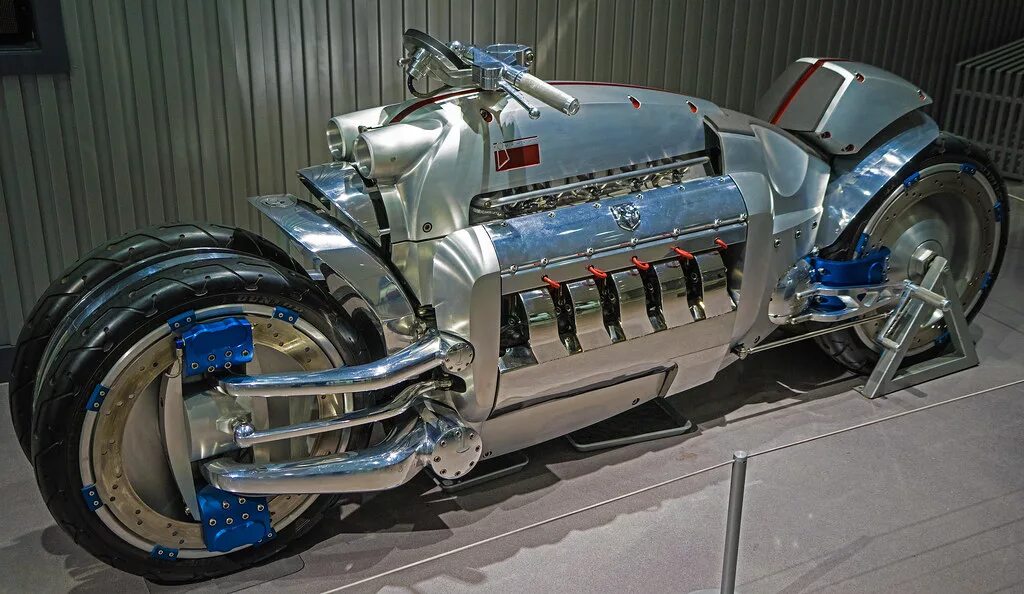 Самый быстрый мотоцикл максимальная скорость. Dodge tomahawk v10 superbike. dodge tomahawk v10. мотоцикл dodge tomahawk v10. мотоцикл dodge tomahawk v10 superbike.