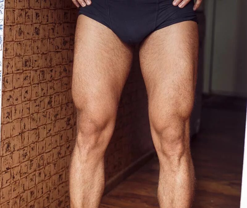 Накаченные ноги. Парень с большими ляжками. Синди ландольт бицепс. Накаченные ноги. Парень с большими ляжками.