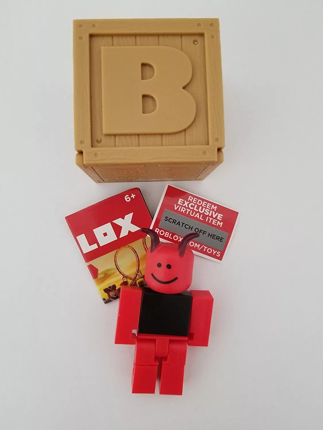 Роблокс бокс цена бургер. Roblox Toys Box Series 2. РОБЛОКС игрушки. РОБЛОКС бокс. Roblox Toys Box.