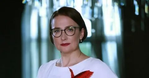 Сколько лет лауре альбертовне