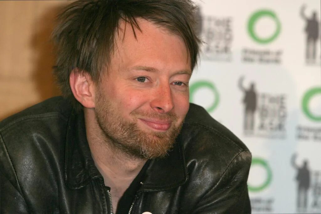 Том йорк и. Radiohead том йорк. том йорк 2025. thom yorke 1995. thom yorke 2006.