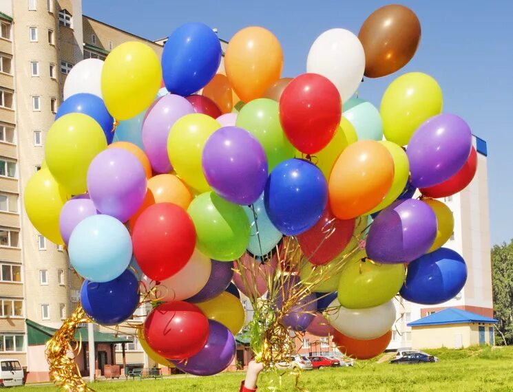 разноцветные воздушные шары. розовые шарики. разноцветные шары гелиевые. разноцветные воздушные шары. шарики м гелием.