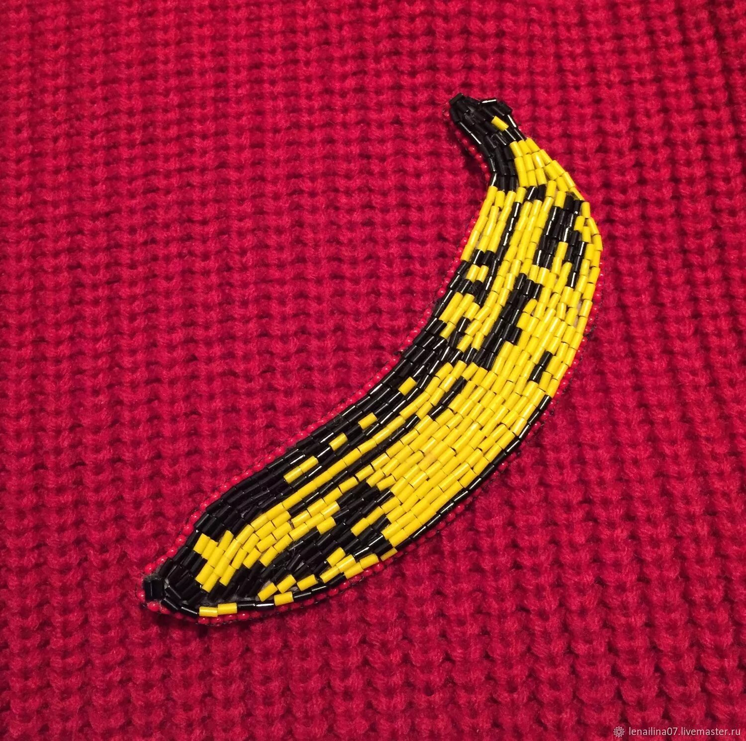 Плетения из бисера схемы для начинающих уточка. Банан из бисера схема. Банан из бисера схема. Фрукты из бисера плоские. Схемы для бисероплетения банан.