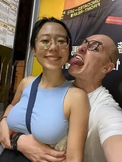 I carry the snacks 🍑 🍿 t.cohaFWWObjIf 