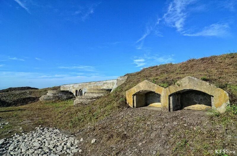 новосильцевская батарея владивосток. владивостокская крепость владивосток. кирпич с форта поспелово. поспеловская батарея. поспеловская батарея владивосток.