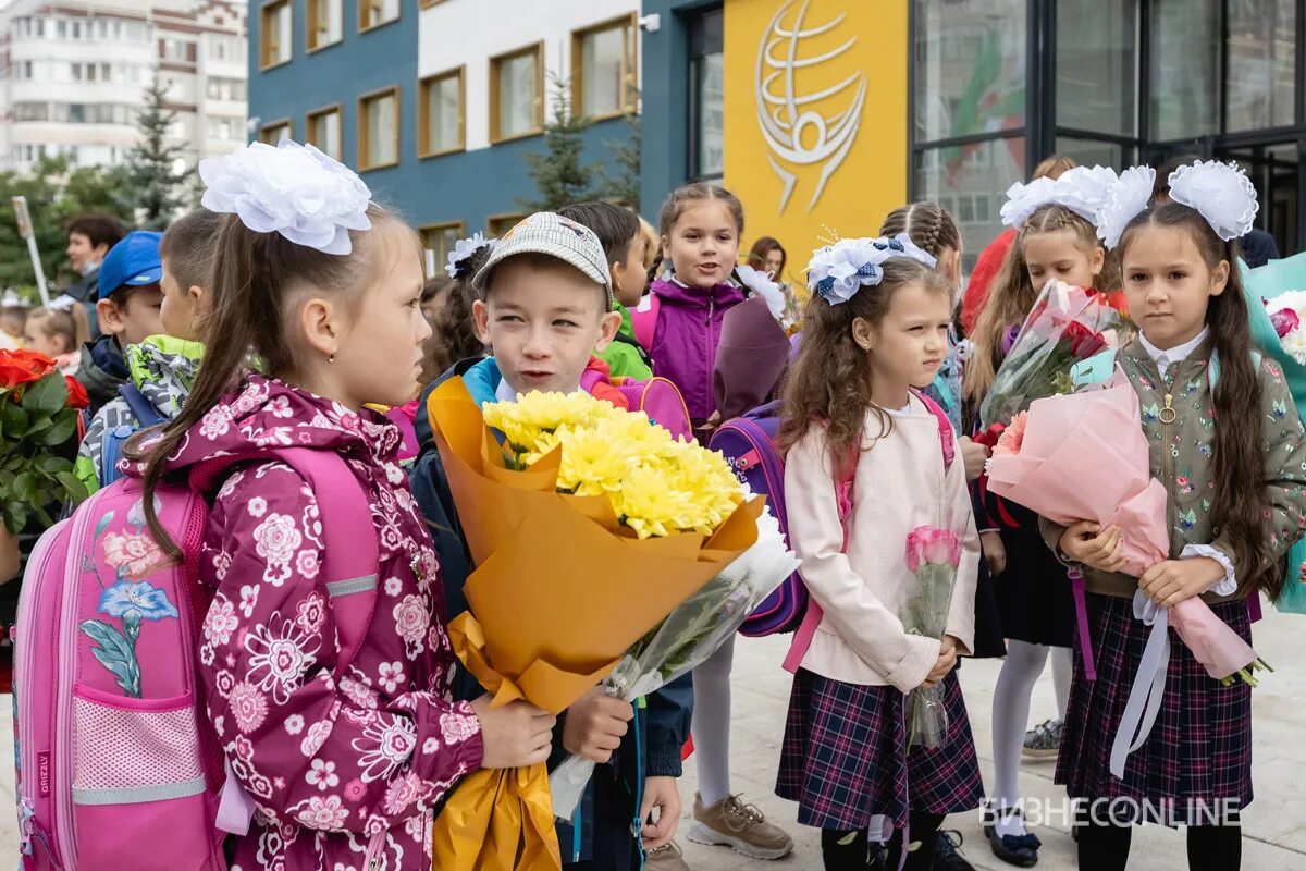 Дети школа 175. Казань школа 175. 189 Гимназия Казань. 1 Гимназия Казань. Гимназия номер 175 Казань.