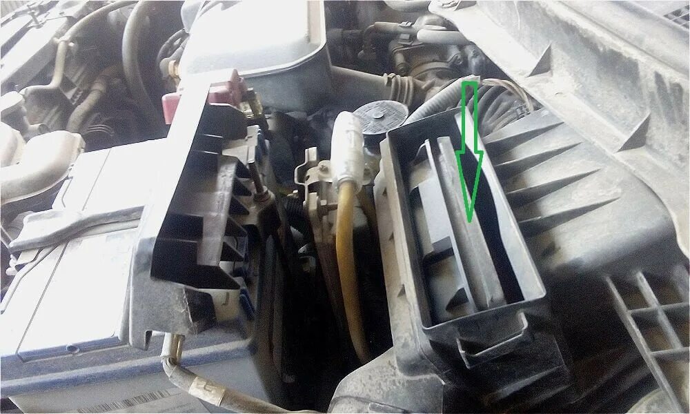 Замена воздушного фильтра ниссан х трейл. Салонный фильтр ниссан икстрейл т32. Ниссан икстрейл воздушный фильтр. Воздушный фильтр ниссан икстрейл т31 2. Замена воздушного фильтра ниссан х трейл.