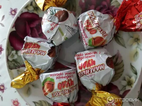 Маленькое чудо которое. Конфеты славянка маленькое чудо сливочное с целым орехом 1кг. конфеты круглые чудо. конфеты чудо с орехом. конфеты с орехами славянка маленькое чудо.
