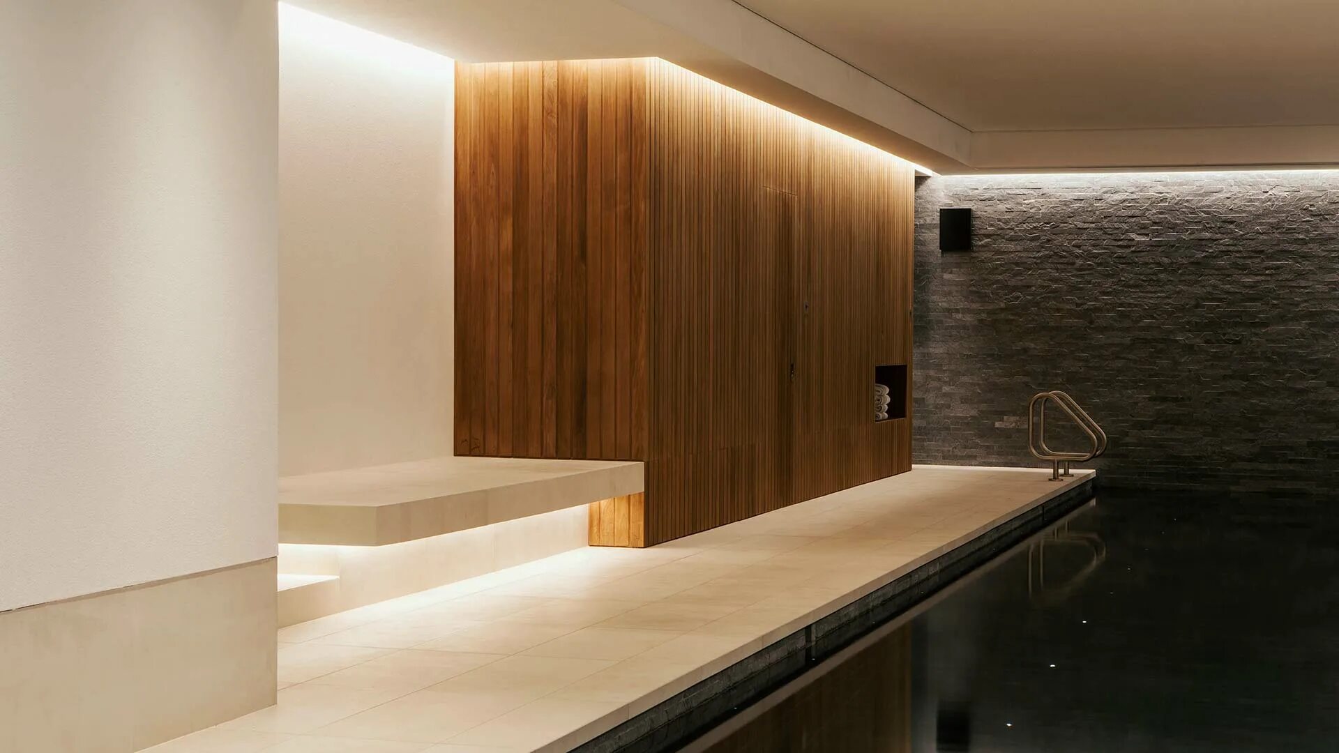 Декоративная подсветка стен. Светодиодная подсветка в гостиной. Линдси адельман. Навесные потолки в спальню. Свет в интерьере гостиной.