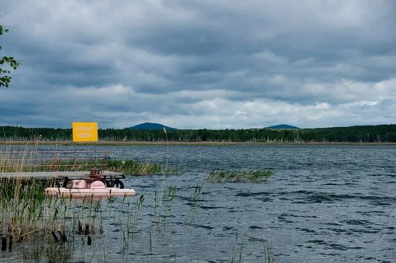 Озеро акакуль сайт. Озеро Акакуль. Озеро Акакуль Алтай. Озеро Акакуль рыбалка. Озеро Акакуль Челябинская область рыбалка.