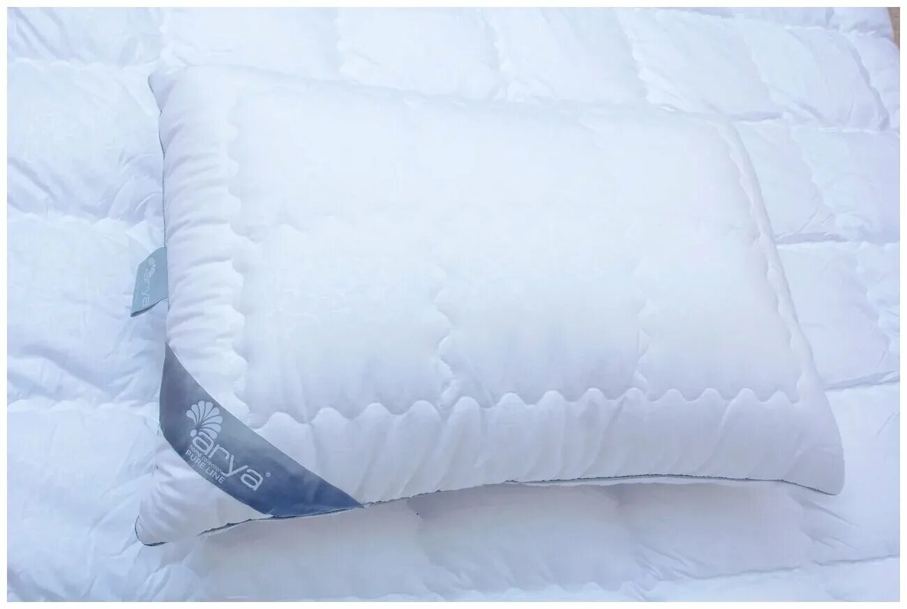 Подушки line. Подушка line. Грин лайн бамбук подушка 50 70. Elegance подушка. Fine line подушка.