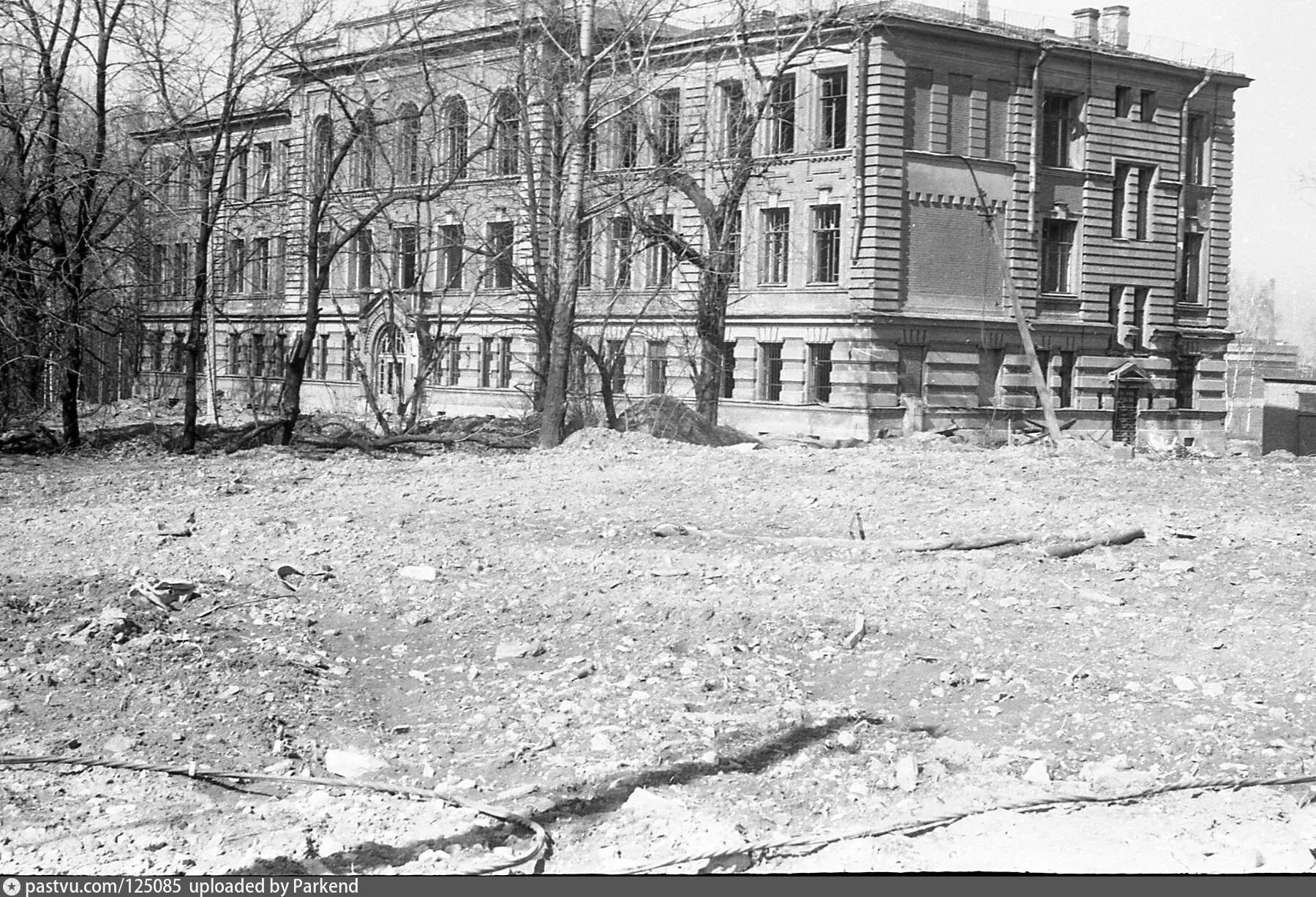 Школа 222 петришуле. Василеостровская женская гимназия. Старейшие школы спб. Старейшие школы спб. Литейная женская гимназия санкт петербург.