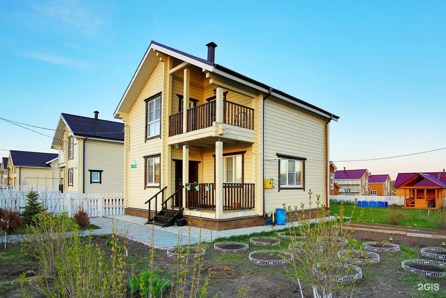 Дома поселок крутой. Деревня опалиха кстовский район. Опалиха коттеджный поселок нижний новгород. Дома поселок крутой. Деревня крутая кстовский район коттеджный поселок.