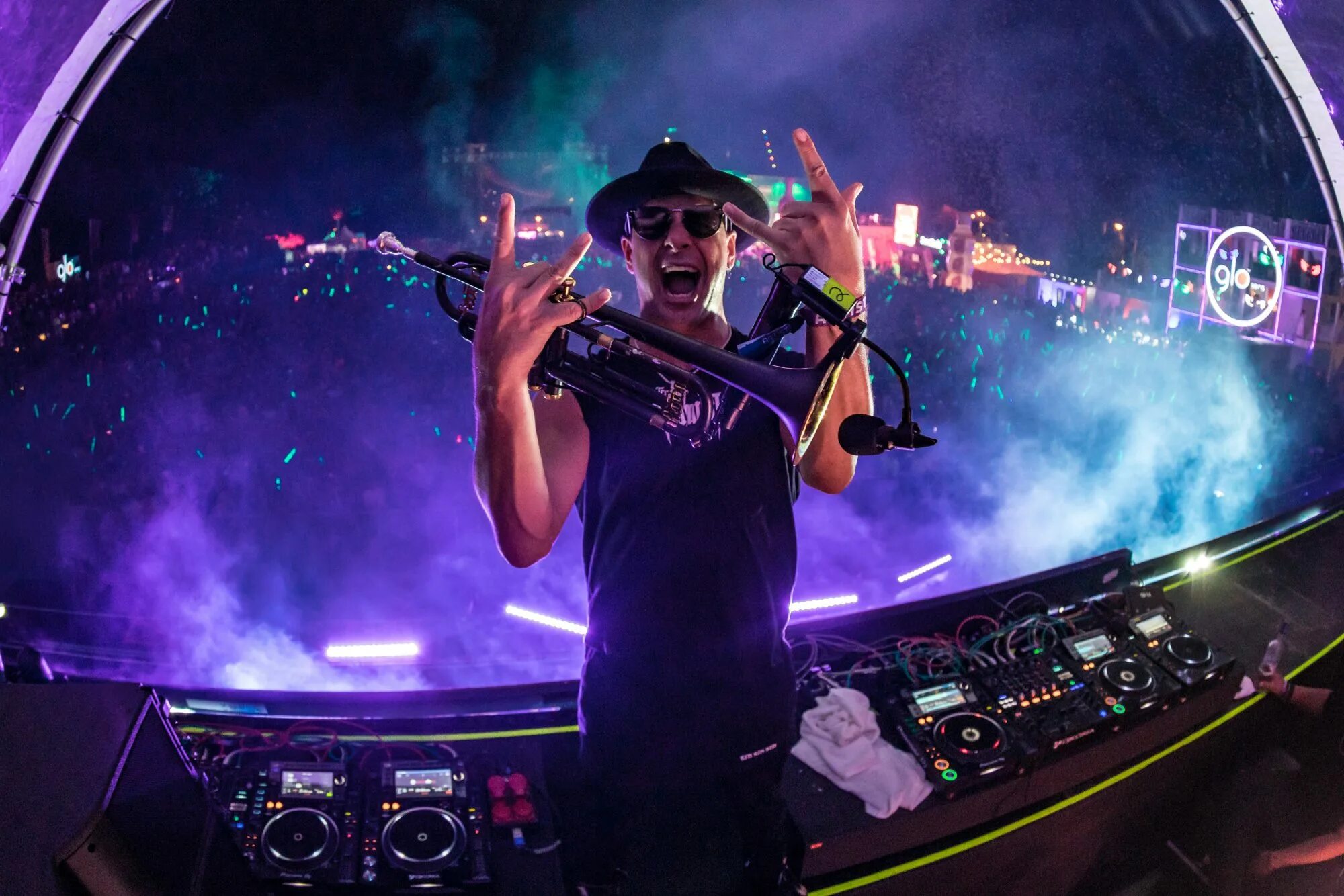 World sound timmy trumpet. Timmy trumpet. timmy trumpet фото. the prayer timmy trumpet. rockstar timmy trumpet.